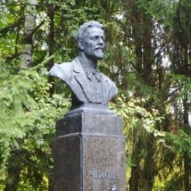 Статьи Посадка деревьев садового центра "Южный" в музее А.П.Чехова, Мелихово